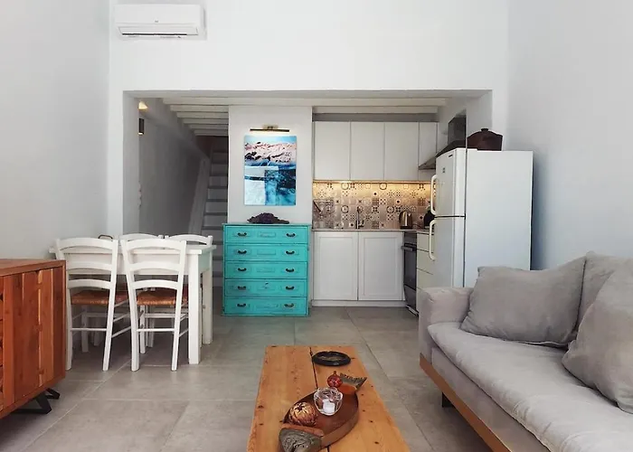 A Secret In The Heart Of Mykonos *